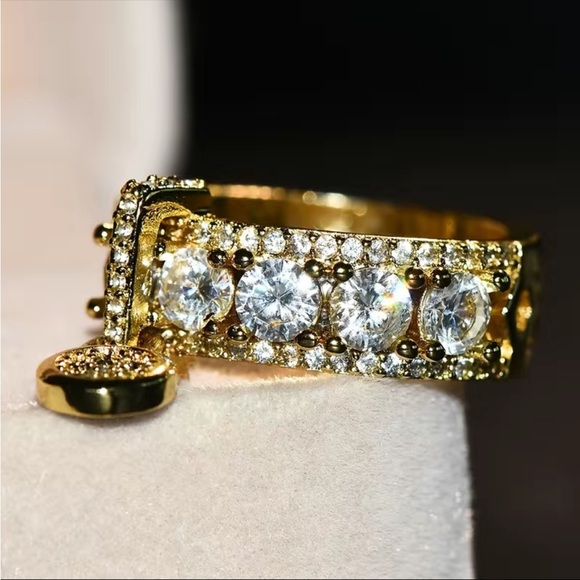 New Yellow Gold Plated Stylish And Creative Zircon With Disc Wedding Party Ring - Picture 5 of 8